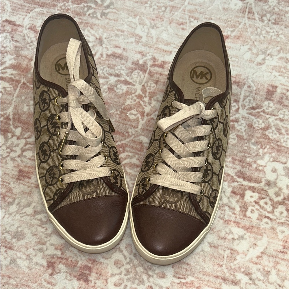EUC Michael Kors Tan and Brown Logo Sneakers